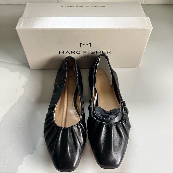 Marc Fisher LTD Ophia Black Leather Ruched Slip On Ballet Flats Women’s Sz 5 BNB - Picture 2 of 15